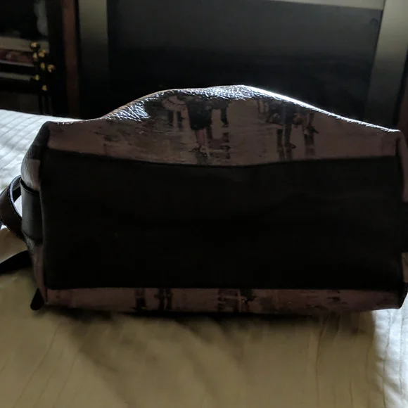 Purse - Picture 3 of 7